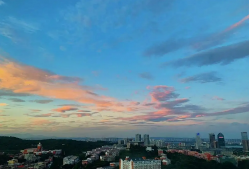 你知道使用空气净化器时应该注意哪些吗？