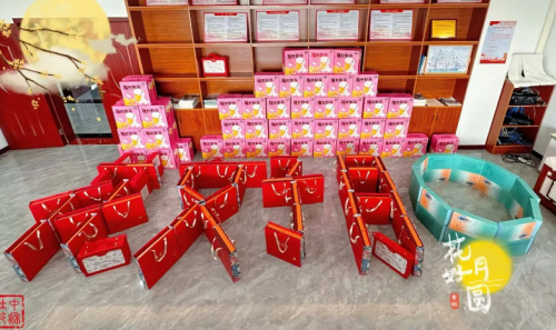 双节同庆 感恩同行 | 江西贝可蕾发放中秋国庆双节福利啦！